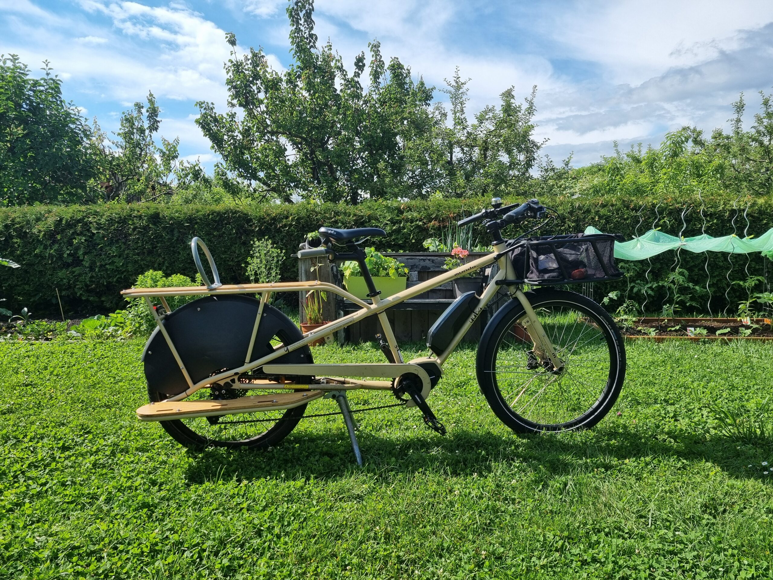 [sold] Yuba Mundo Electrified Cargo Bike